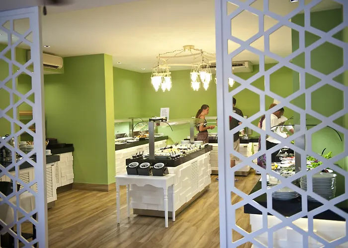 كلوب أناستازيا - عائلي 3*