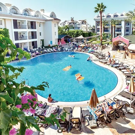 Lägenhetshotell Club Anastasia - Family 3*