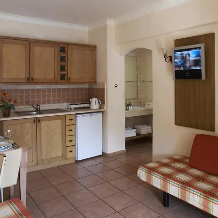 Club Anastasia - Family Апарт-отель 3*