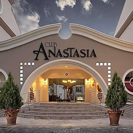 Club Anastasia - Family