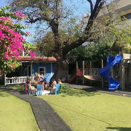 Апарт-отель Club Anastasia - Family 3*